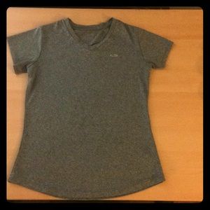 Girls gray athletic shirt.